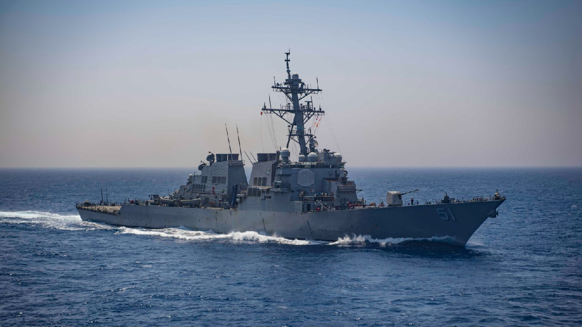 До Чорного моря прямує ракетний есмінець ВМС США